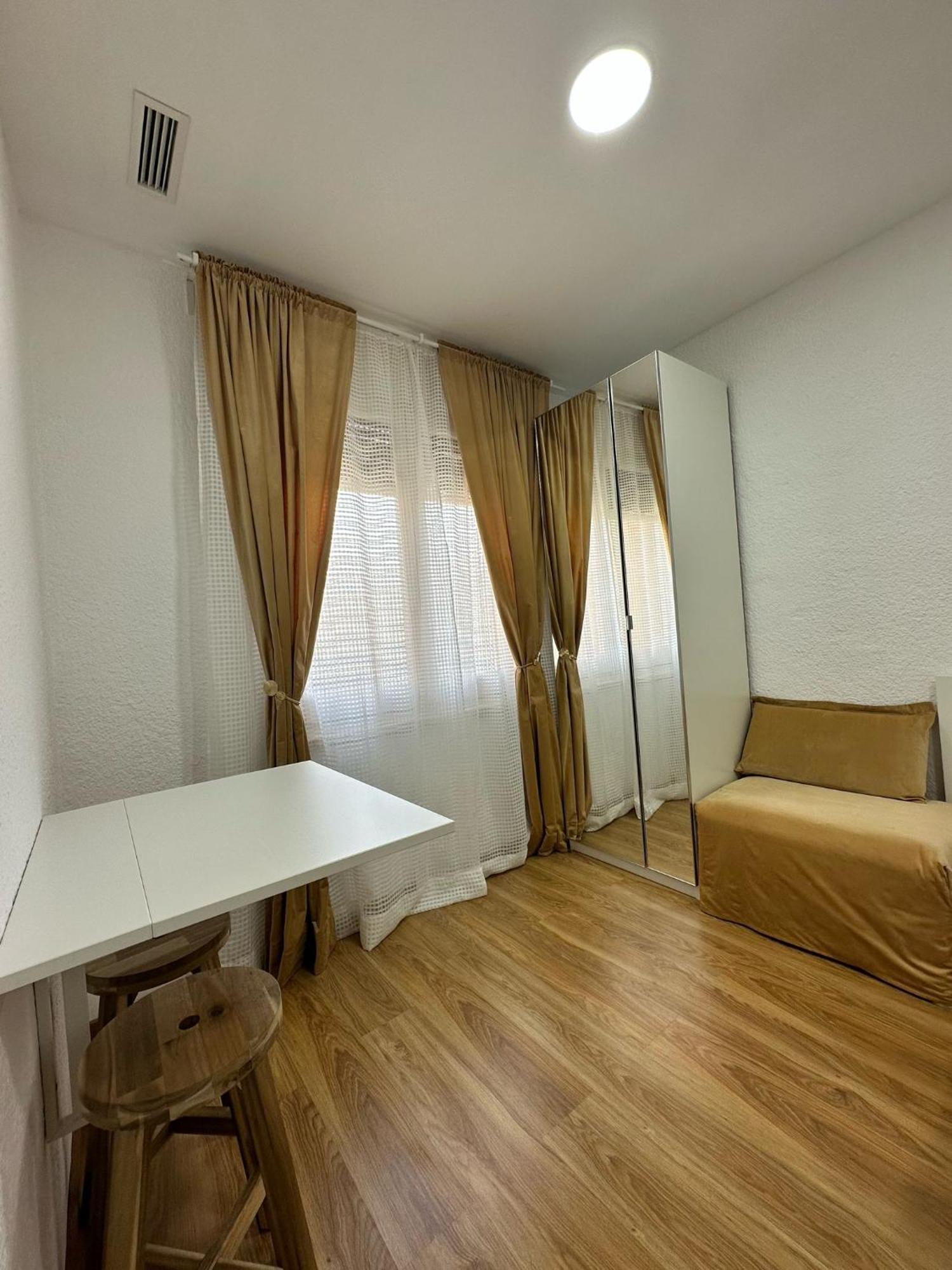 Mi Casa Es Tu Casa Lejlighed L'Hospitalet de Llobregat Eksteriør billede