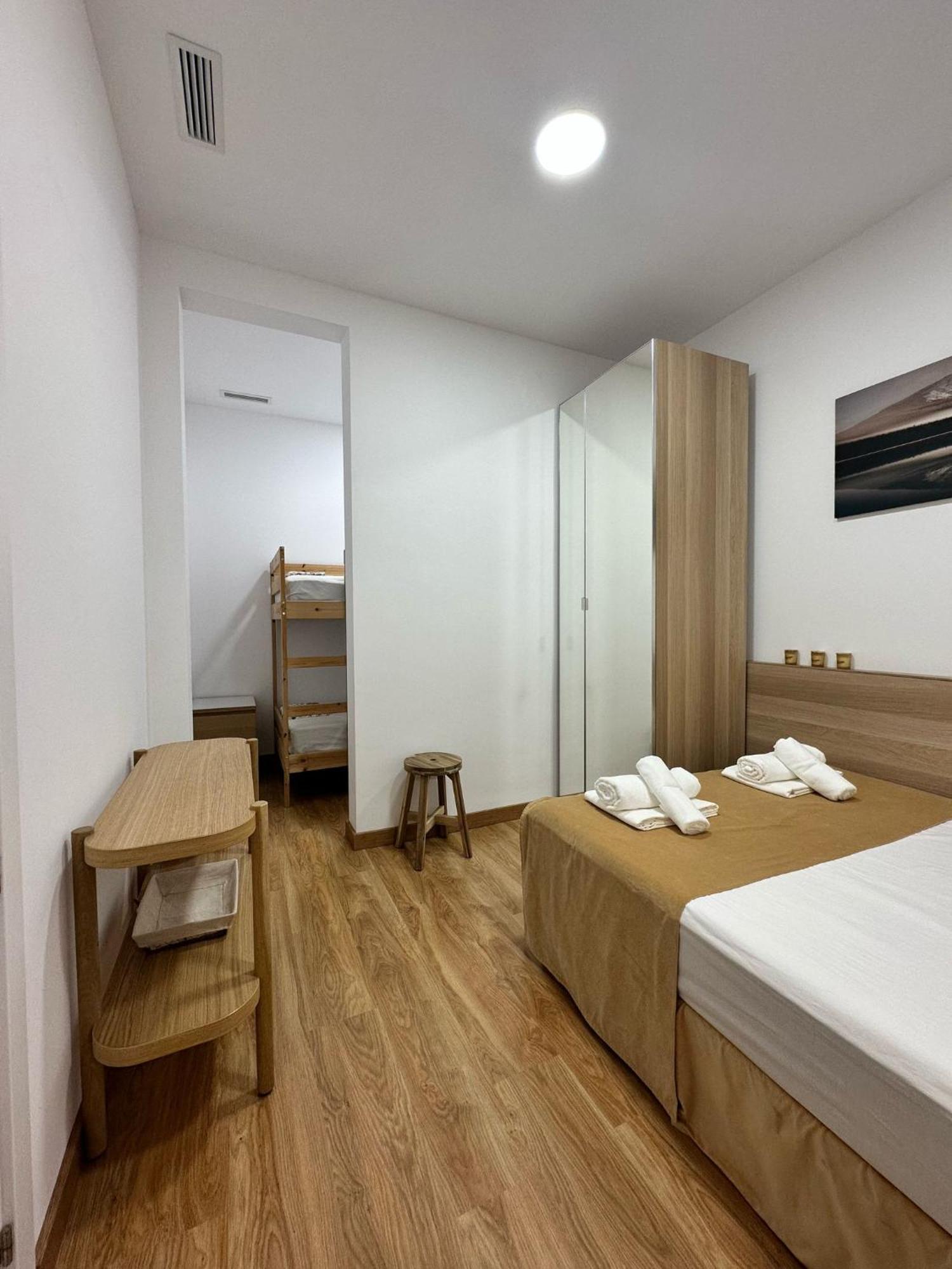 Mi Casa Es Tu Casa Lejlighed L'Hospitalet de Llobregat Eksteriør billede